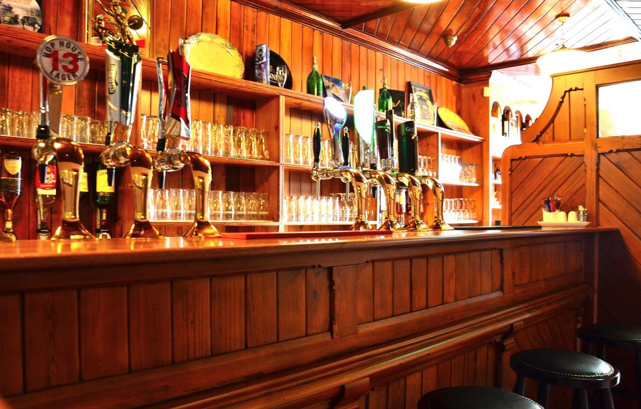 The Lawrence Hotel Athboy Buitenkant foto