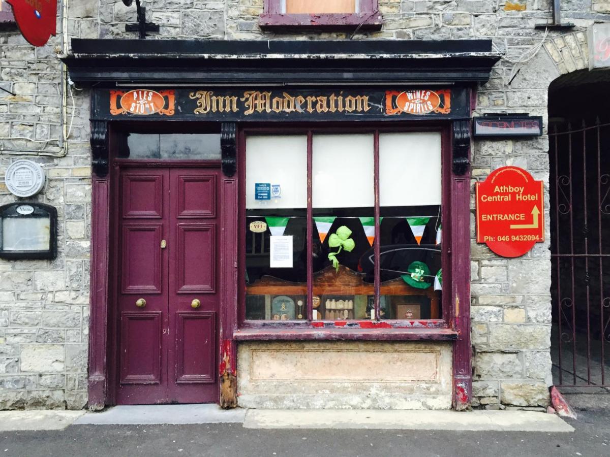 The Lawrence Hotel Athboy Buitenkant foto