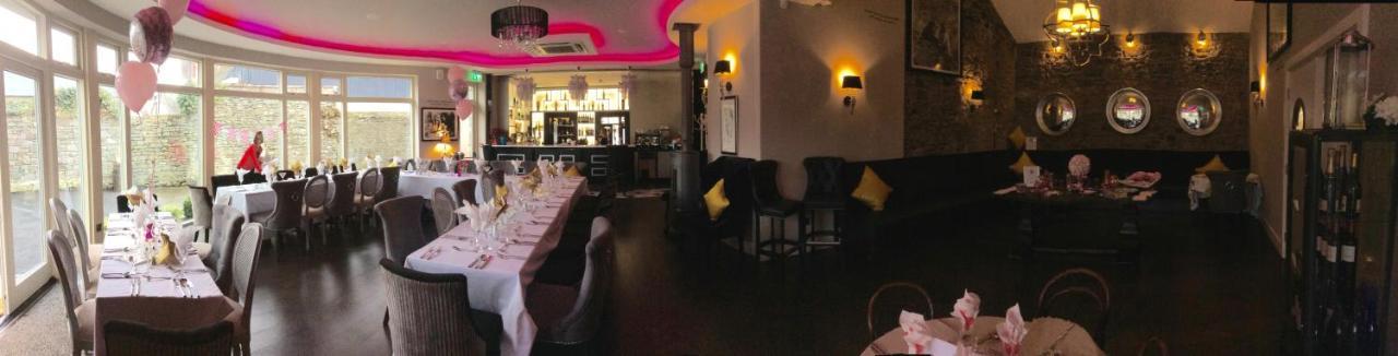 The Lawrence Hotel Athboy Buitenkant foto